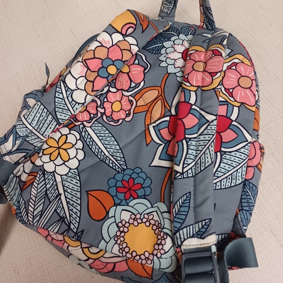 Vera Bradley Grey Floral Backback Bag - Picture 2 of 9